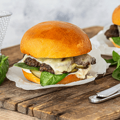 Katso mehukkaan Smash-hampurilaisen resepti.