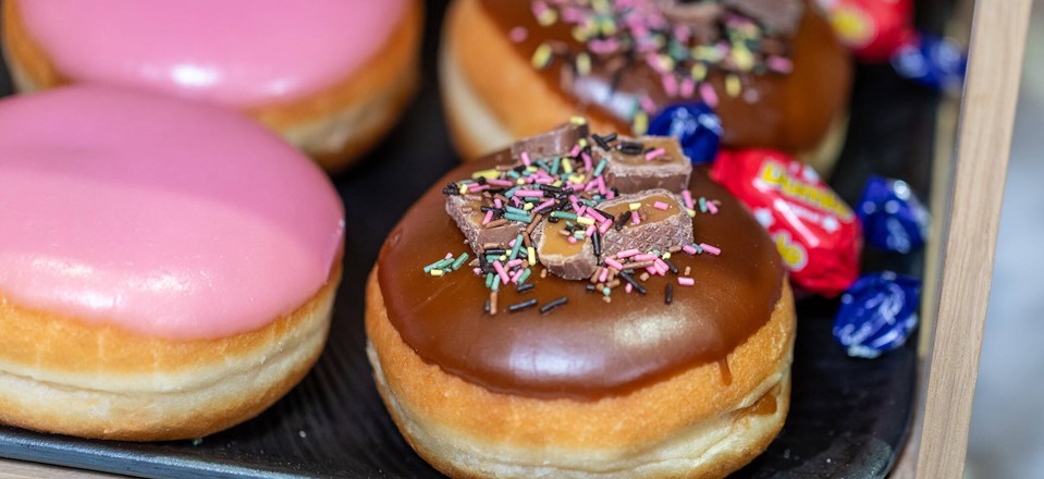 Näyttävä vitriini on katseen vangitsija