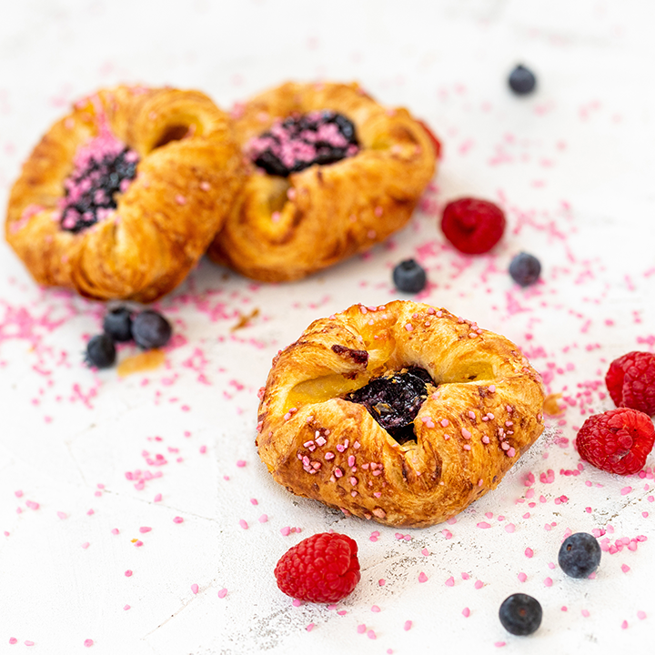 Fazer Raspberry and Blueberry Danish Pastry 48 x 80g